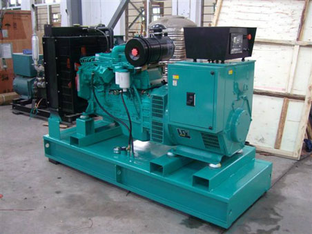 托克逊200kw康明斯柴油发电机组图片 托克逊200kw康明斯柴油发电机组图片